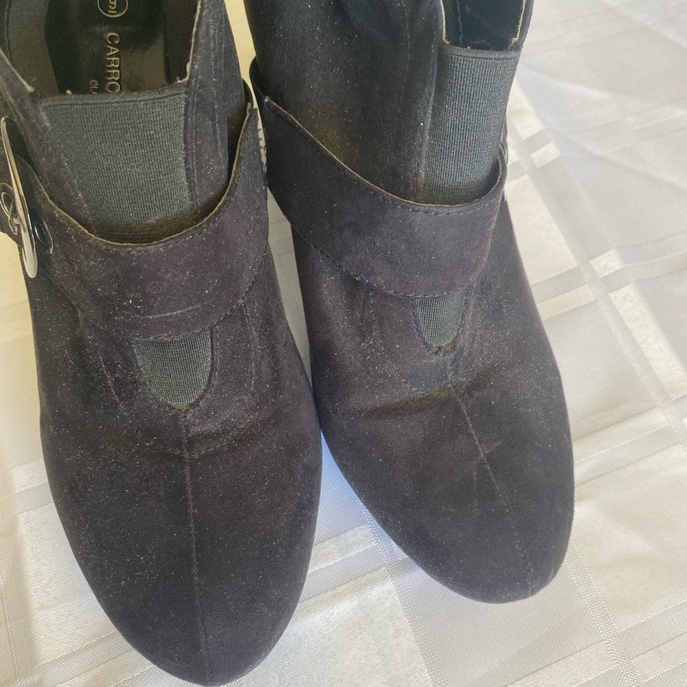 Carol Reed Black Ankle Boots with Buckle Detail
Size 9W